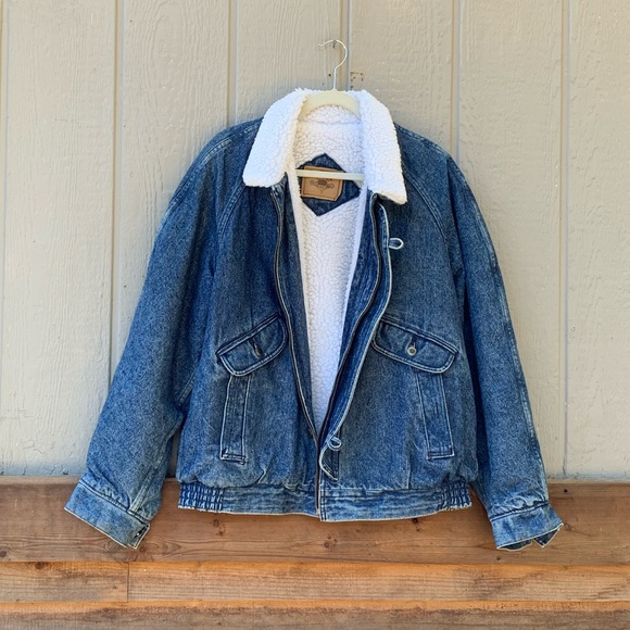 Levi’s oversized sherpa lined heavyweight vintage denim jacket - Picture 16 of 16